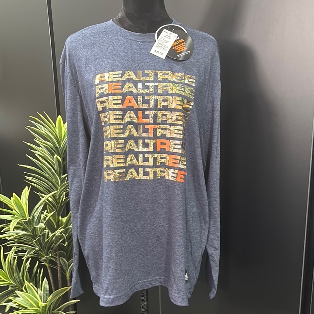 Realtree Stacked Logo graphic camo crewneck, soft, double needle finish